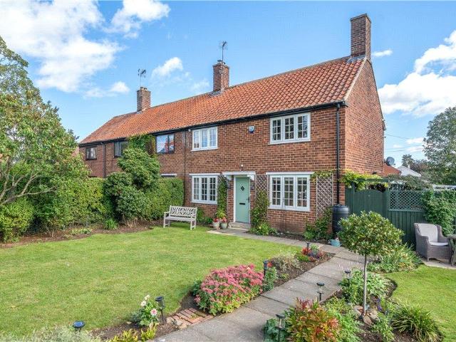 House for sale in Kirk Deighton