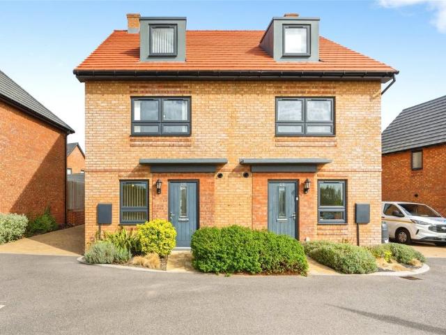 House for sale in Leighton-Linslade, Eggington