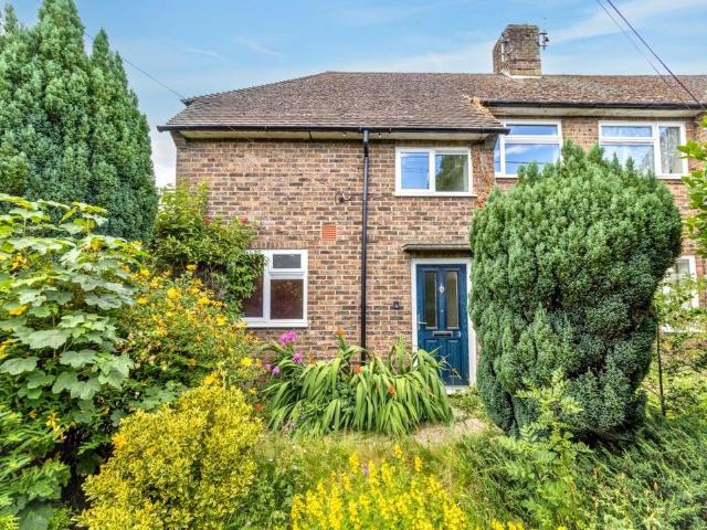 House for sale in Perryfields, West Sussex