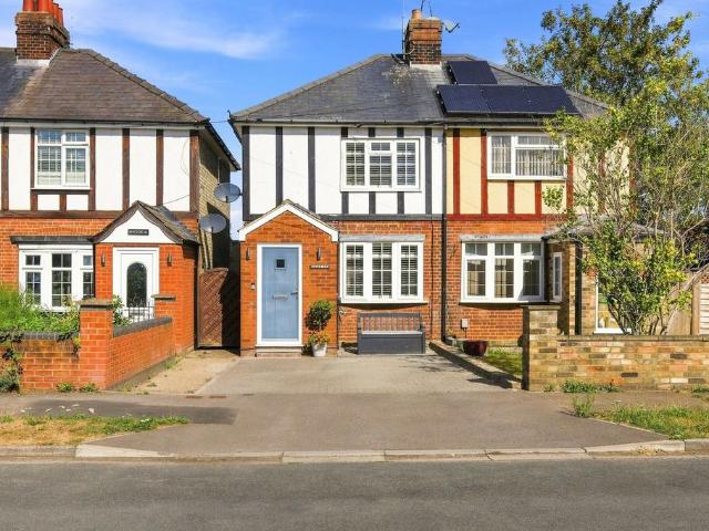 House for sale in King's Walden, Hertfordshire