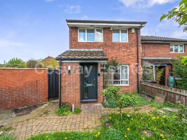 House for sale in Mill Hill, Greater London