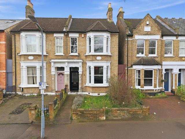House for sale in Wanstead, Greater London