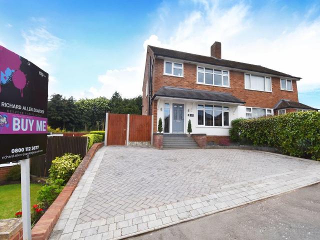 House for sale in Wall Heath, West Midlands