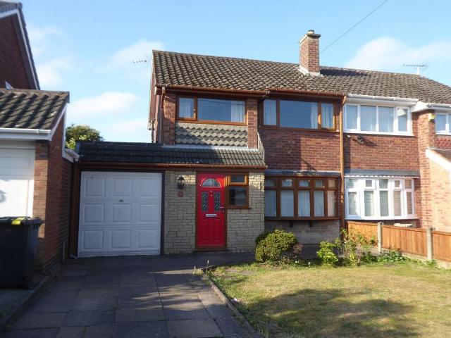 House for sale in Landywood, Great Chatwell