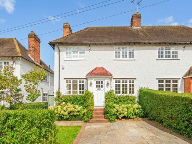 House for sale in London Borough of Barnet, Greater London