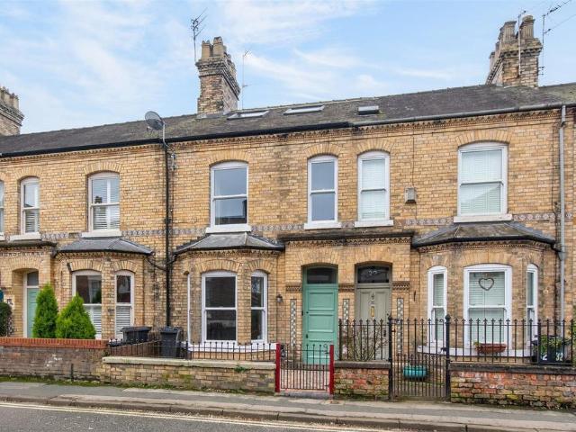 House for sale in The Groves, High Field