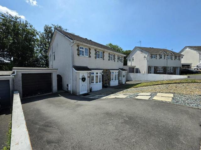 House for sale in Coychurch, Wales