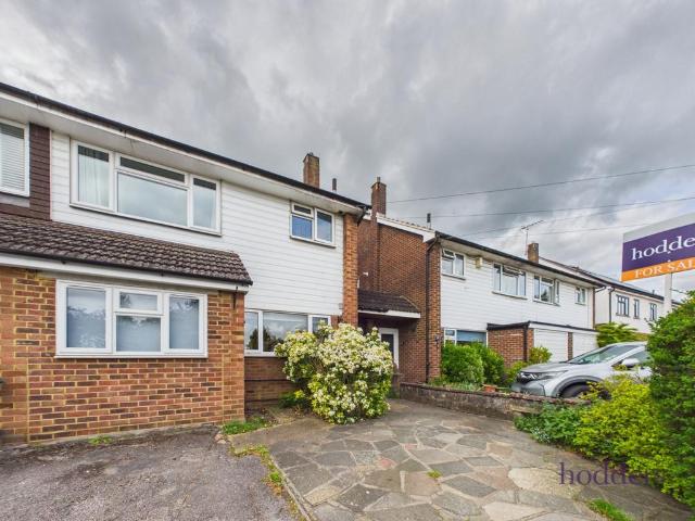 House for sale in Row Town, Surrey