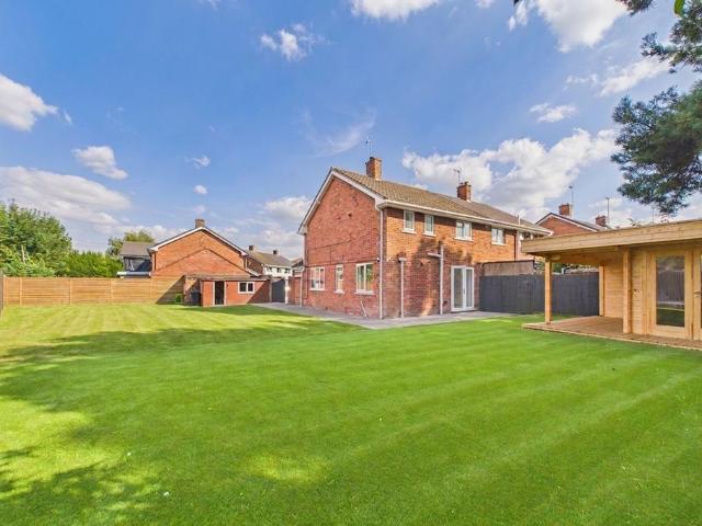 House for sale in Broughton, Wales