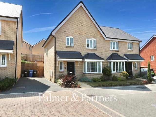 House for sale in Chelmondiston, Suffolk