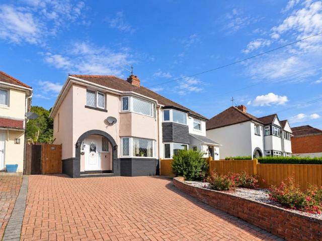 House for sale in Warndon, Worcestershire