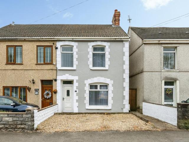 House for sale in Loughor, Wales