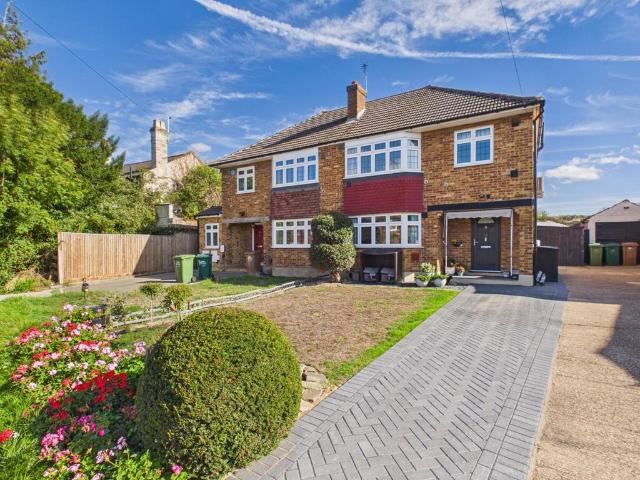House for sale in Stanwell Moor, Spelthorne