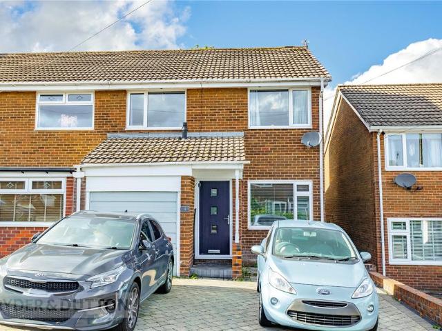 House for sale in Glossop, High Peak