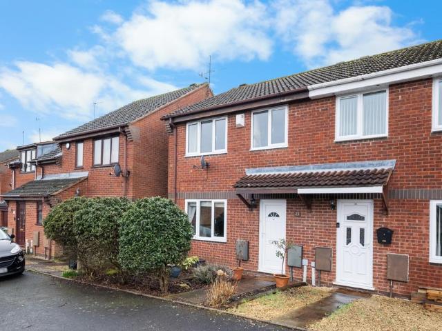 House for sale in Stoke Pound, Bromsgrove