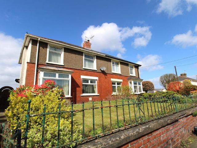 House for sale in Sarn, Wales