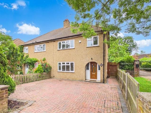 House for sale in Cranborne, Potters Bar