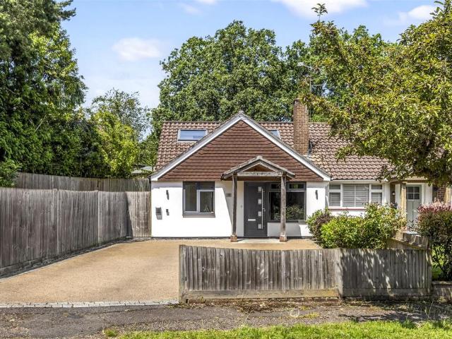 House for sale in Perryfields, West Sussex