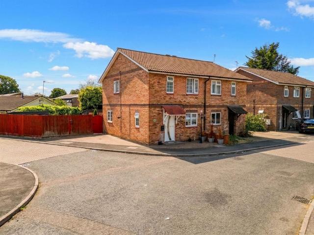 House for sale in Haydon Hill, Aylesbury