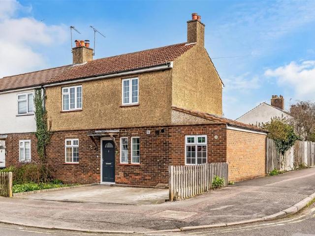 House for sale in Pachesham Park, Surrey