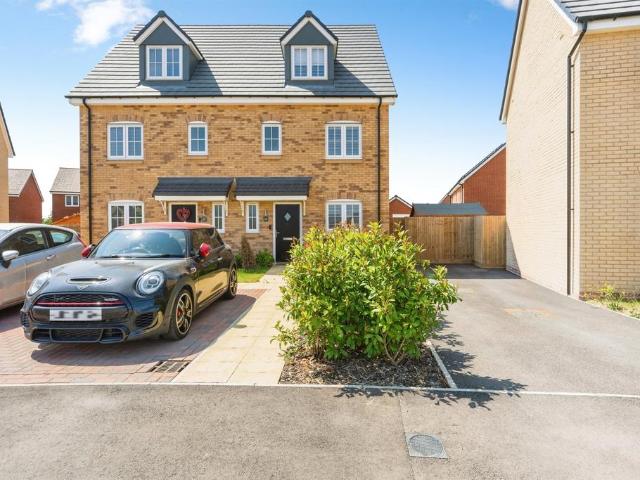 House for sale in Bedford