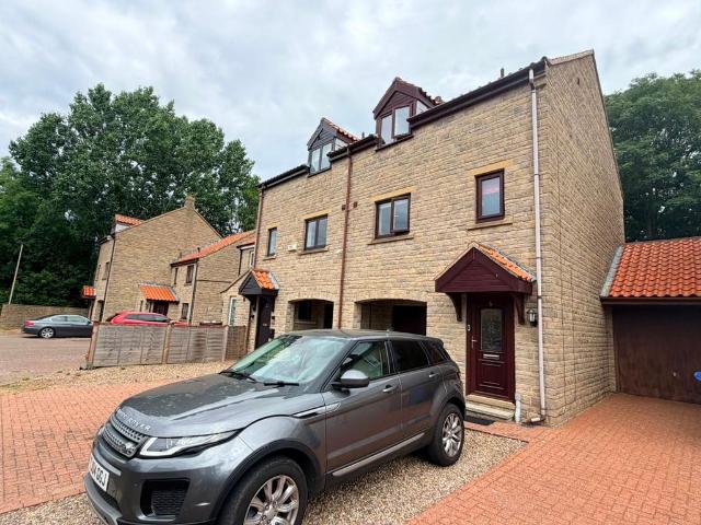 House for sale in Newby and Scalby, North Yorkshire