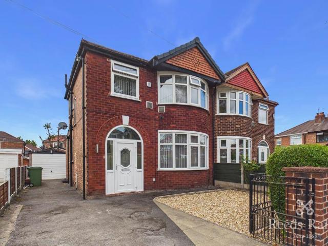 House for sale in Mosley, Trafford Park