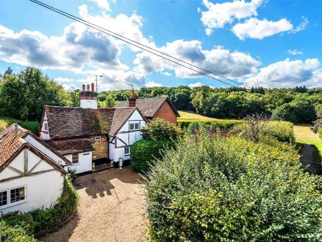 House for sale in Pachesham Park, Surrey