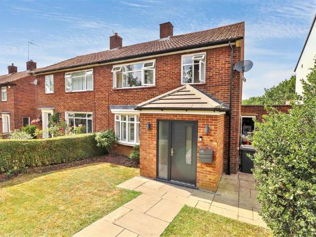 House for sale in Elstree and Borehamwood, Borehamwood