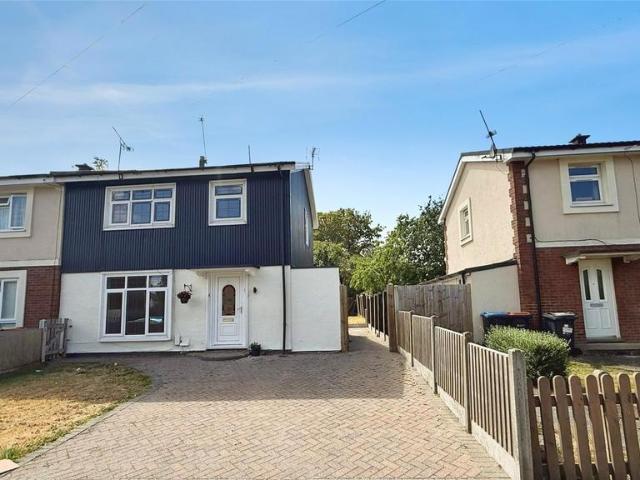 House for sale in Rossmore, Cheshire