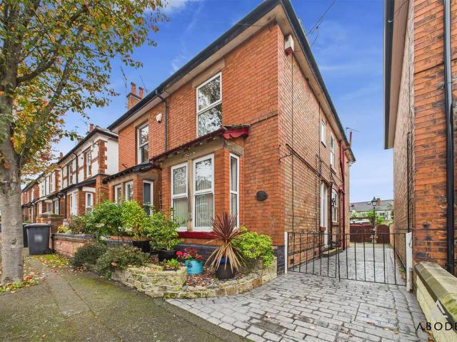 House for sale in Littleover, East Midlands