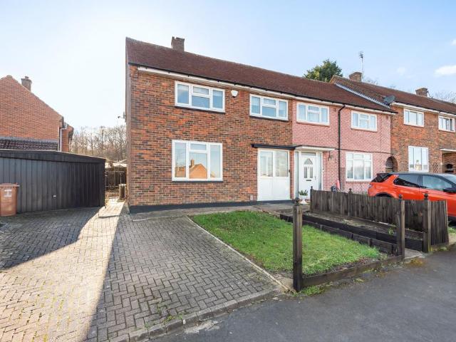 House for sale in Watford Rural, Batchworth
