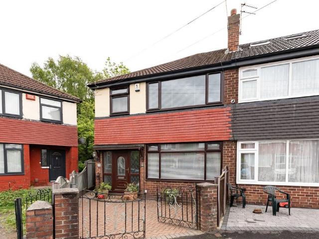 House for sale in Killingbeck, West Yorkshire