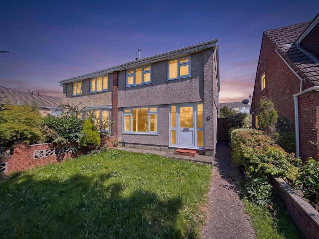 House for sale in Dunvant, Wales