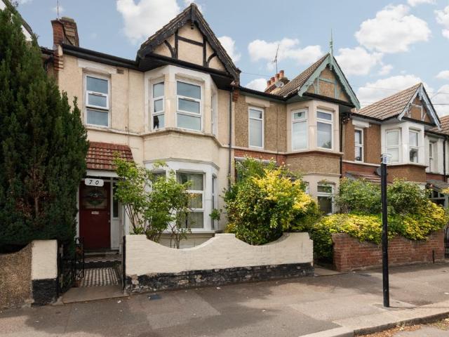 House for sale in Leytonstone, Greater London