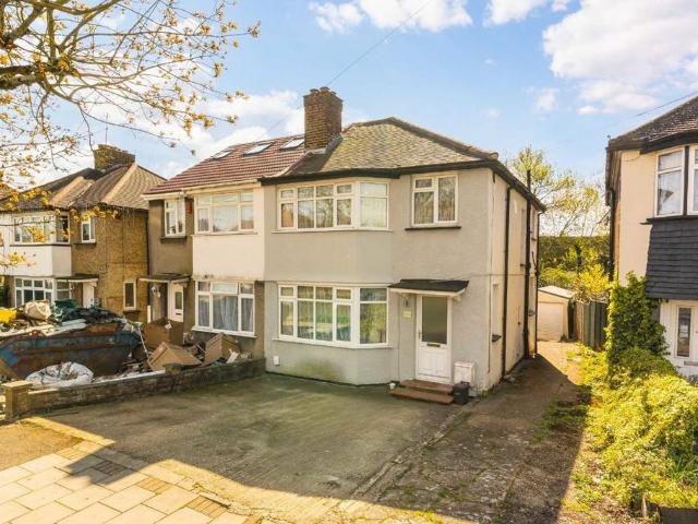 House for sale in Lane, Greater London