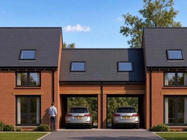 House for sale in Crookhill, Worcestershire