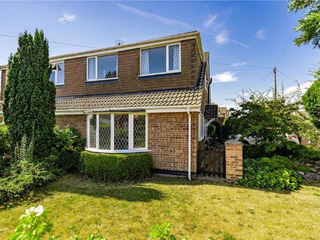House for sale in Waltham, North East Lincolnshire