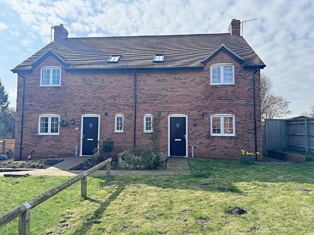 House for sale in Green Close, Warwickshire