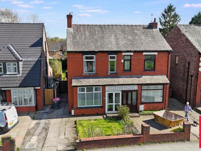 House for sale in Higher Irlam, Salford
