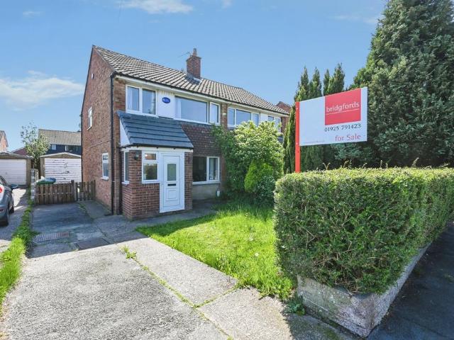 House for sale in Lingley Green, Warrington