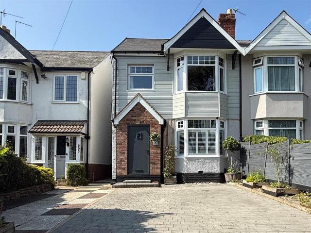 House for sale in Lapal, West Midlands