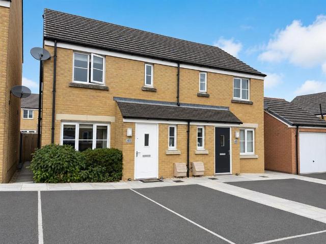 House for sale in Llanedi, Hendy