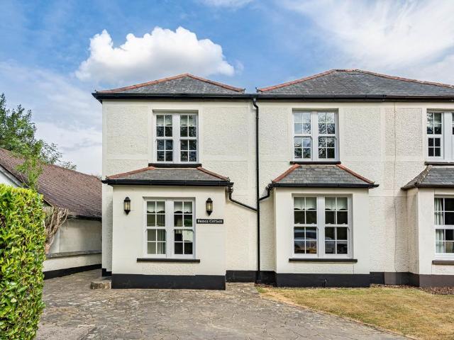 House for sale in Red Hill, Surrey