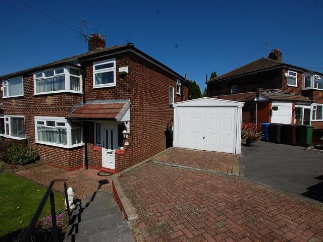 House for sale in Hurst, Greenheys