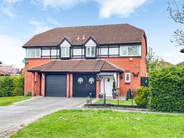 House for sale in Great Linford, Milton Keynes