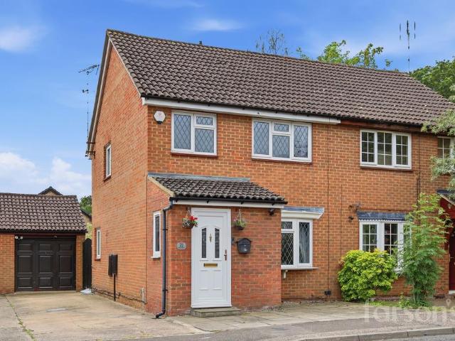 House for sale in Hutton Mount, Navestock Side