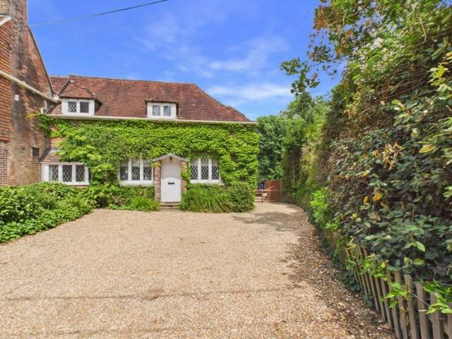 House for sale in Heathlands, East Sussex