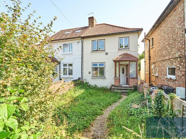 House for sale in London Borough of Hounslow, Heston