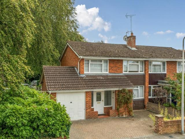 House for sale in Tilehurst, Purley on Thames